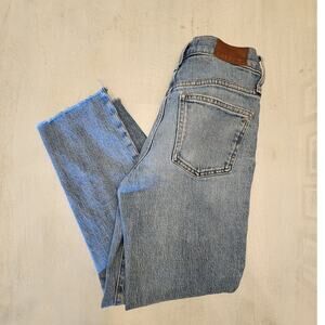 Madewell Women's The Perfect Vintage Jean SZ 25 Raw Hem Medium Wash